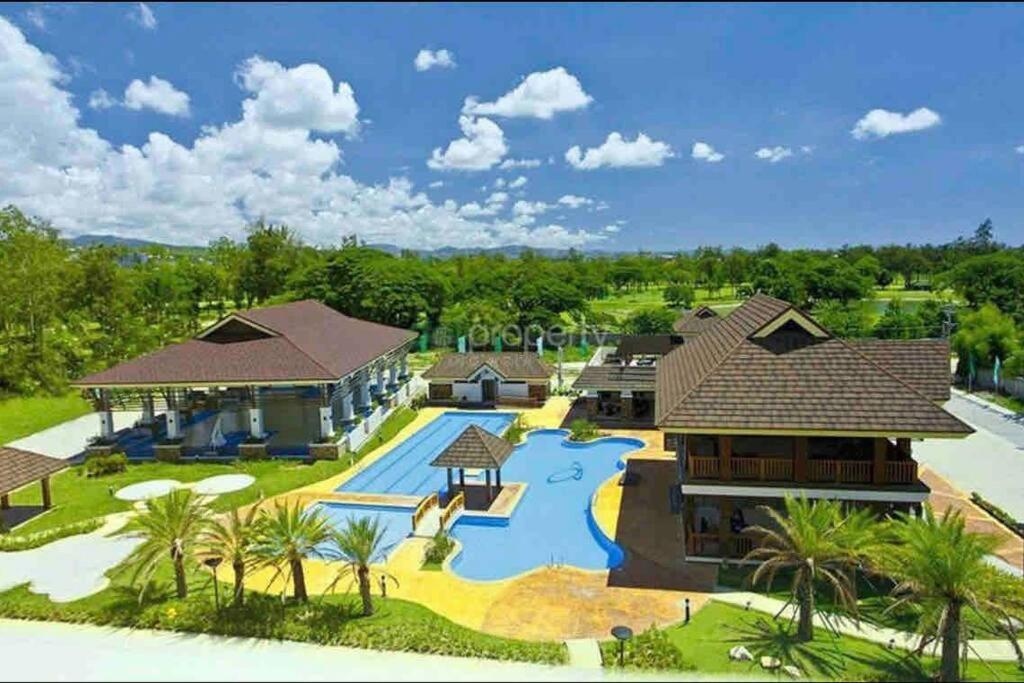 Dreamy 2Br Condo, With A Golf Course View Cebu Ngoại thất bức ảnh